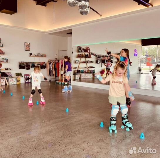 Обучение катанию на Ретро роликах (квадах)