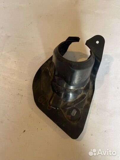 Пыльник рулевой колонки Toyota Avensis 3 2009