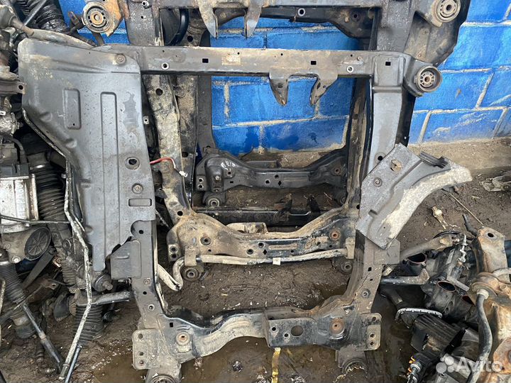 Подрамник Шевроле Круз б\у оригинал