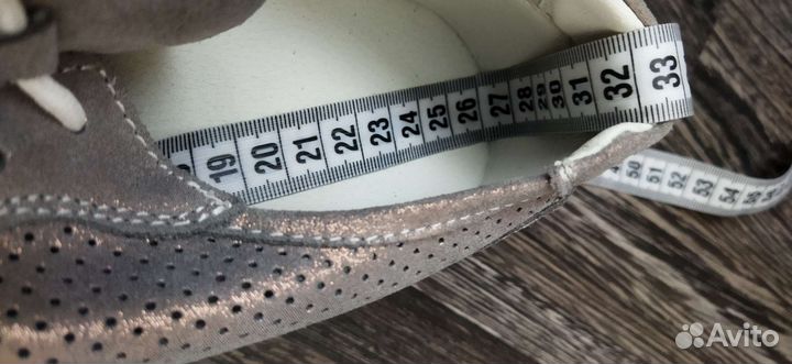 Кроссовки женские 40 размер