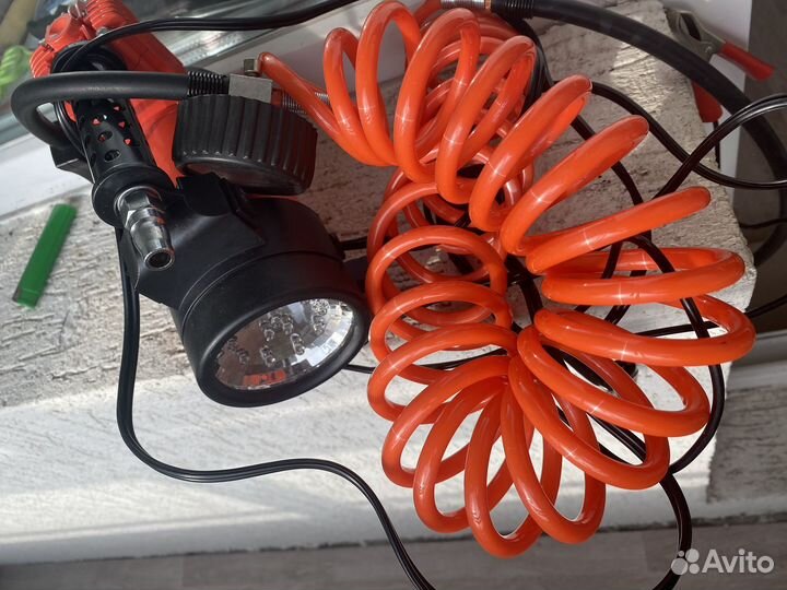 Компрессор автомобильный