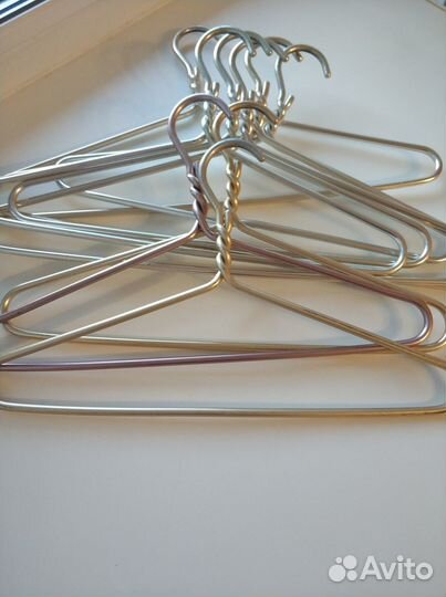 Продам плечики для одежды