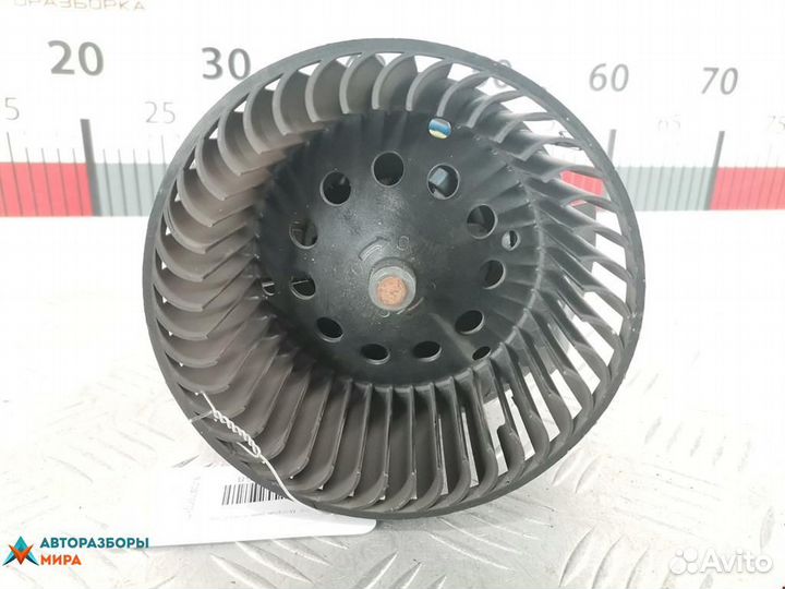 Моторчик печки Renault Scenic 3 2011 272109961R