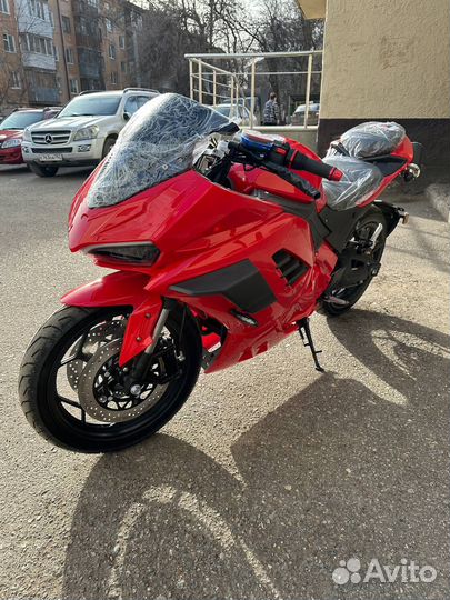 Электромотоцикл / Электрический мотоцикл Ducati