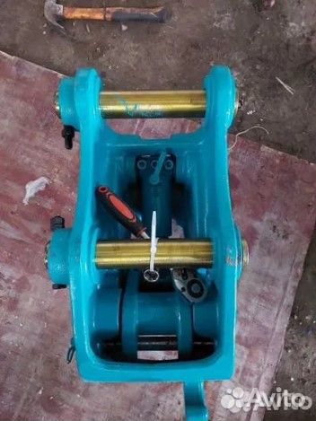 Быстросъем на экскаватор