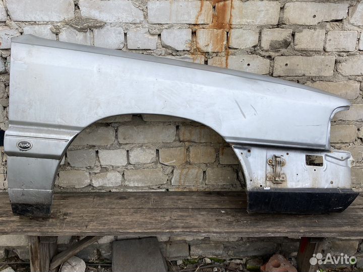 Правое крыло ауди 100 с3