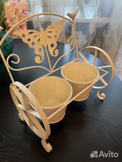 Подставка для цветов