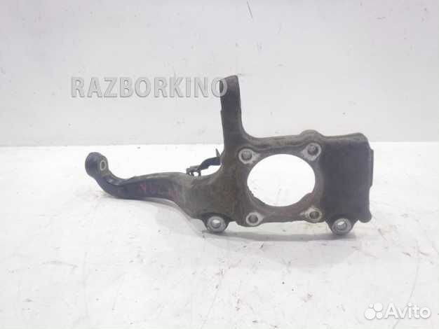 Кулак передний правый