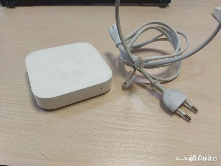 Wi-Fi Роутер Apple AirPort Express A1392