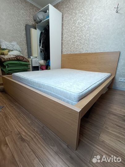 Кровать Икеа Мальм двухспальная 180/200