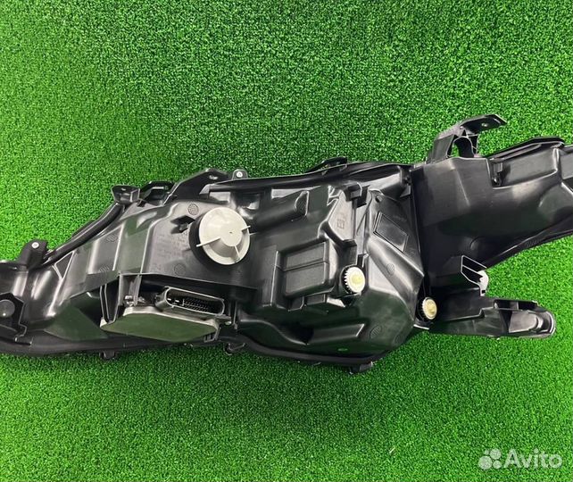 Фара правая Камри В70 18