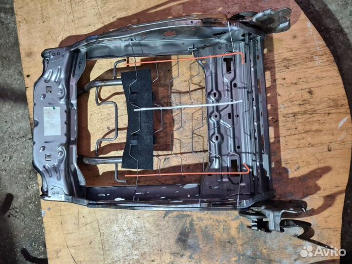 Каркас сиденья передний правый Nissan Juke F15