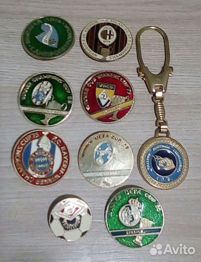 Значки футбольных клубов