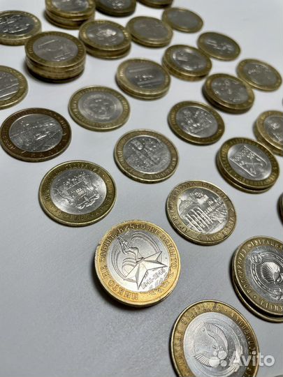 Юбилейные и памятные биметаллические монеты