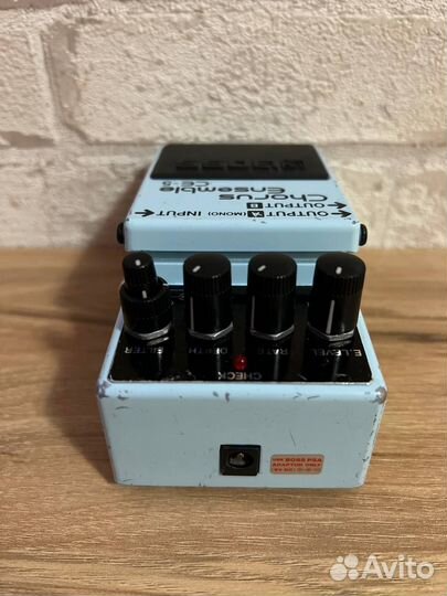 Гитарная педаль Хорус Boss CE-5 Chorus Ensemble