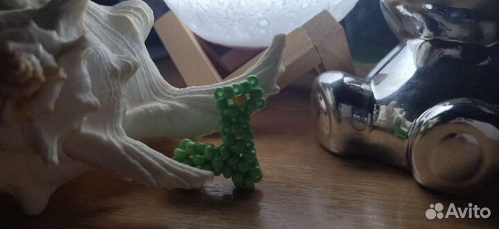 Динозаврик из бисера