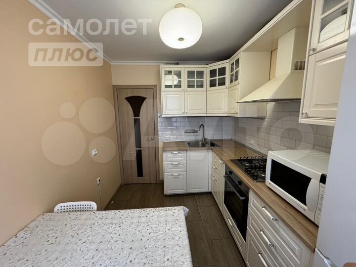 3-к. квартира, 63 м², 8/10 эт.