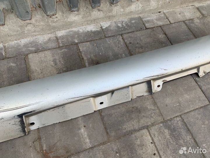 Накладка порога левая Toyota Avensis T250