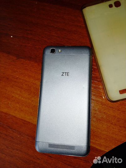 ZTE Blade A610, 8 ГБ