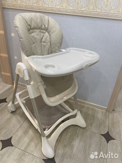 Стульчик для кормления coral