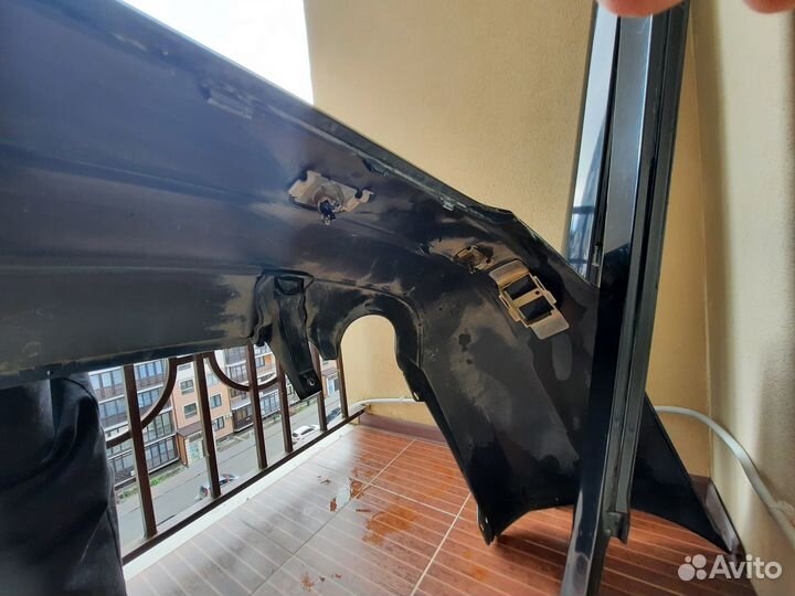 Продам задний бампер W204 реисталинг 2013г