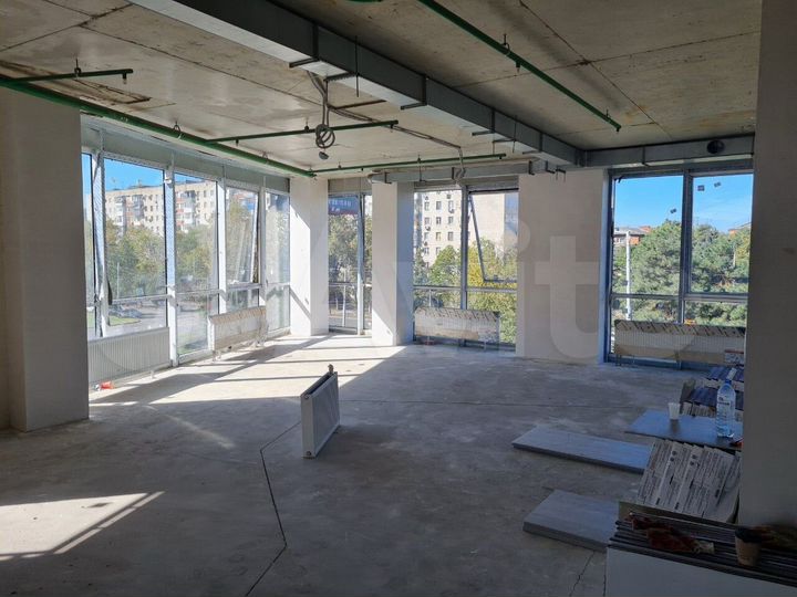 Свободного назначения, 700 м²