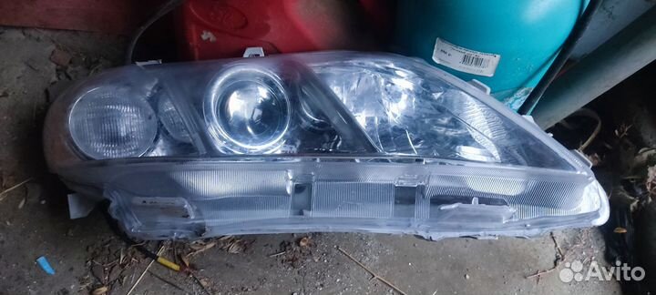 Фара toyota camry 40