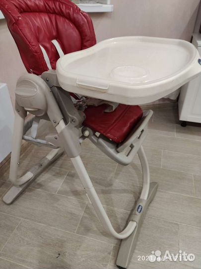 Детский стульчик для кормления chicco