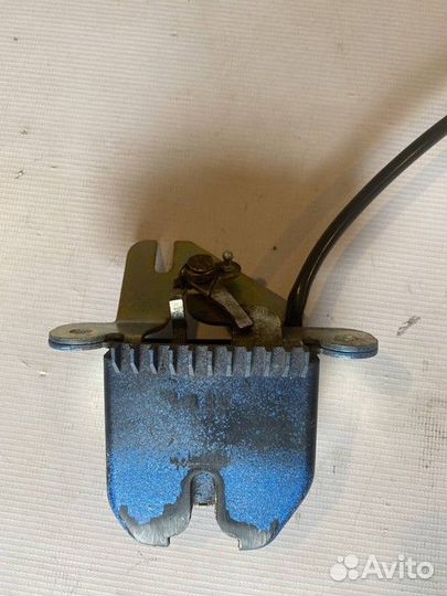 Замок багажника LADA Kalina