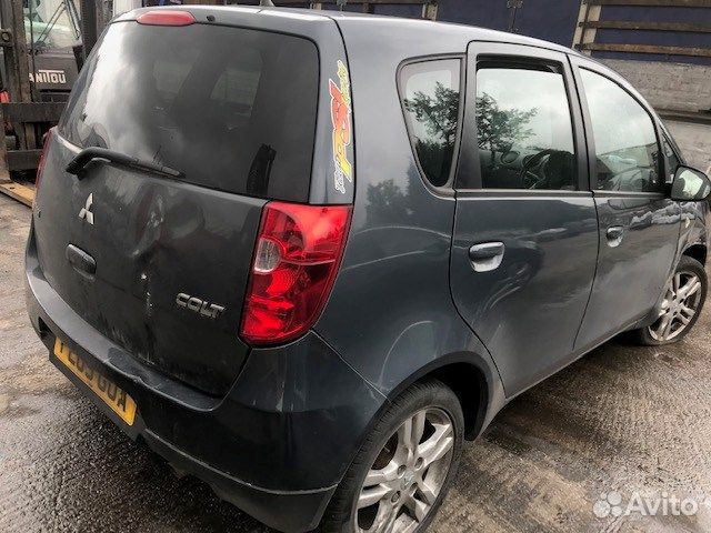 Разбор на запчасти Mitsubishi Colt