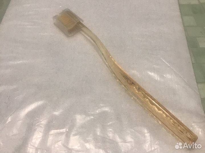 Зубная щётка