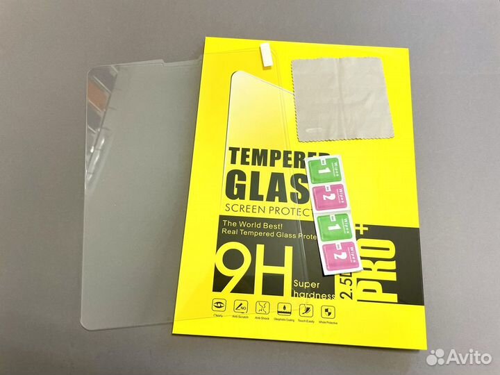 Защитное стекло iPad Pro 12.9 (2018-2021)