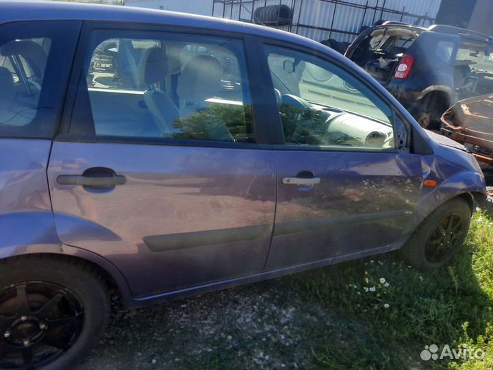 Дверь правая ford fiesta mk5
