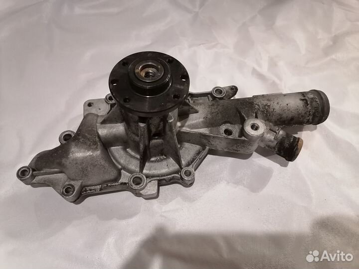 Насос водяной Помпа Mercedes