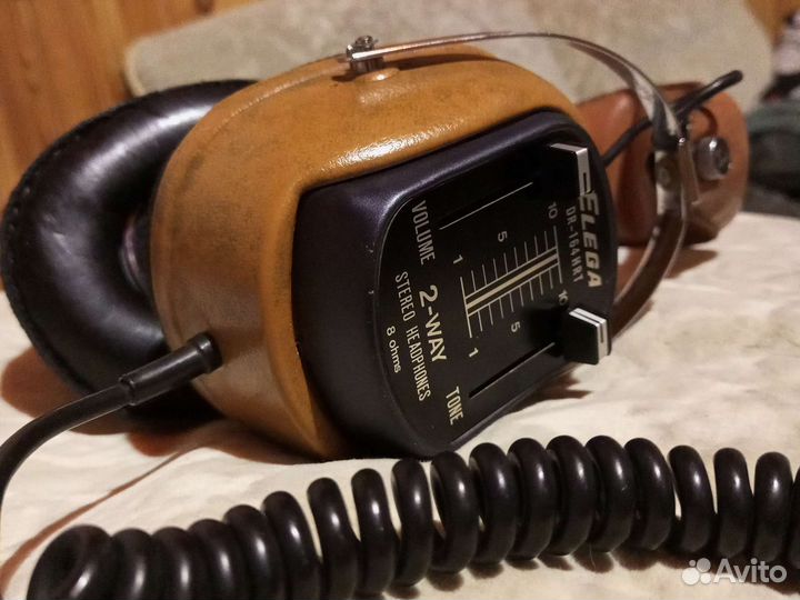 Студийные наушники elega