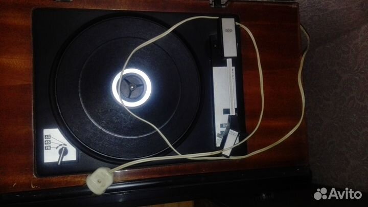 Проигрыватель СССР