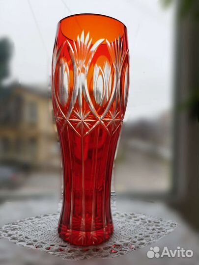 Вазы, графин, цветное стекло