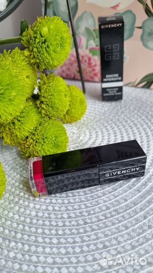 Помада Givenchy