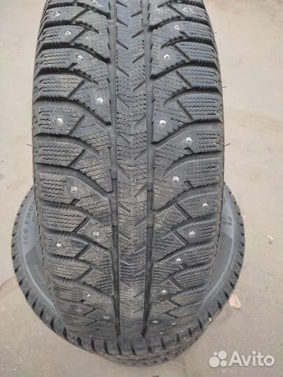 Bridgestone Ice Cruiser 7000S 195/60 R15 88T