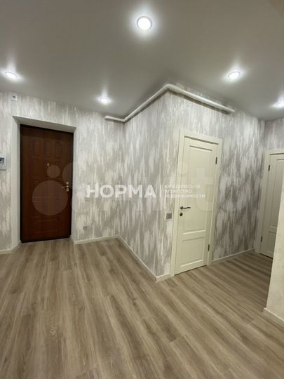 1-к. квартира, 42,7 м², 1/3 эт.