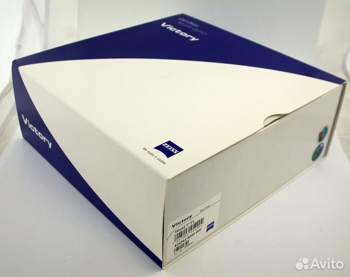 Бинокль Carl Zeiss Victory 10x42 T* FL
