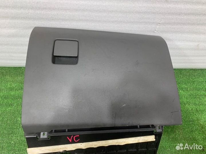 Бардачок Opel Vectra седан Z18XE 2005