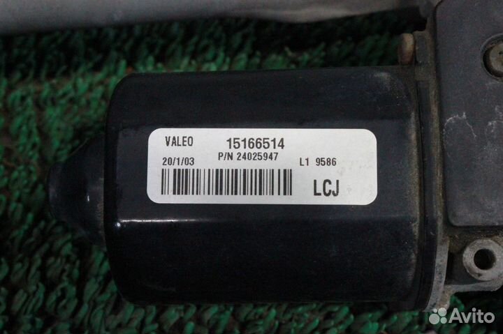 Механизм стеклоочистителя Cadillac Escalade GMT800