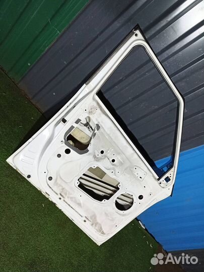 Дверь передняя левая Skoda Fabia 2 хэтчбек 5дв