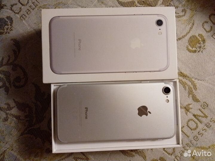 iPhone 7, 32 ГБ
