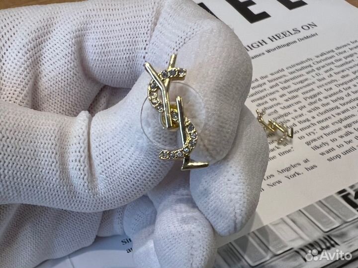 Серьги yves saint laurent гвоздики