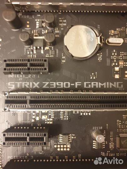 ROG srtix Z390F gaming + i3 9100F + 8GB + Башня