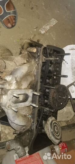 Продам мотор и запчасти на класику