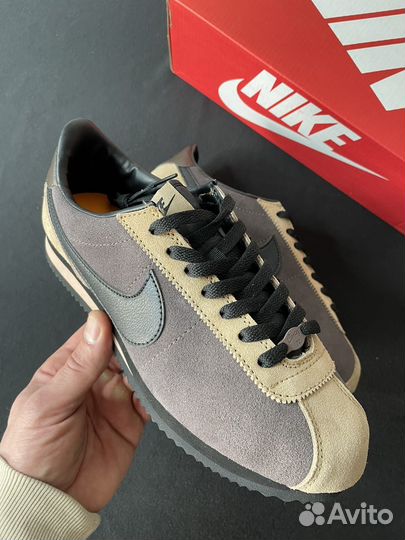 Nike cortez classic