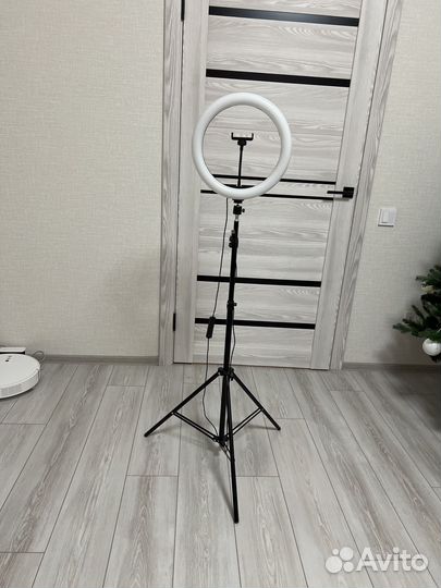 Кольцевая лампа цветная 33см